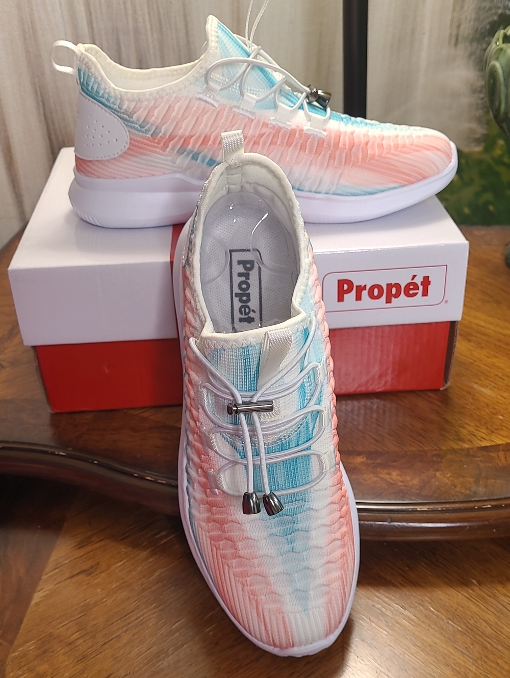 New in box! Propet Travelbound Women 7 peach blue athletic lightweight sneaker